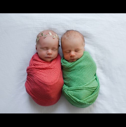 "Това бяха 11-те най-щастливи дни от живота ми" - Първите и последните снимки на едно близначе