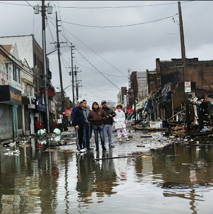 Най-малко 123 са жертвите от бурите в Мексико