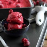 Как лесно сами да направим сладоледен йогурт с малини