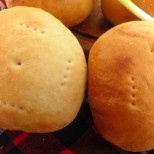 Бирени хлебчета - вкусна и лесна закуска