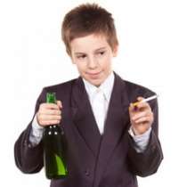 По-умните деца посягат повече към алкохола и марихуаната 