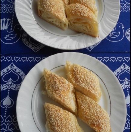 Солен щрудел със сирене и сусам - вкусна идейка за цялото семейство