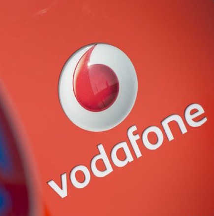 Хакери източиха лични данни на клиенти на Vodafone 
