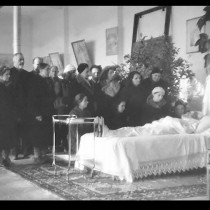 Чудеса стават на погребението на Петър Дънов, а гробът му е празен!
