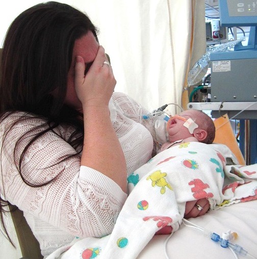 Тревожна изповед на една майка: Бебето ми почина от глад, заради кърмене