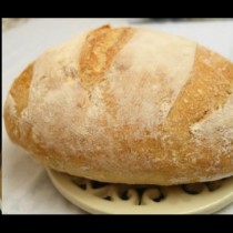 Хлебче без месене, божествена вкусотия, която научих от баба Миче, от тогава от магазина не съм купувала