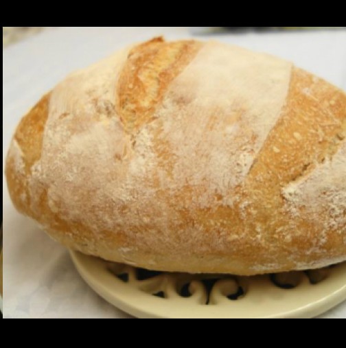 Хлебче без месене, божествена вкусотия, която научих от баба Миче, от тогава от магазина не съм купувала