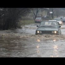 Жълт код за обилни валежи днес в 21 области-Ще има и гръмотевчни бури, опасност от градушки