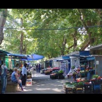 Английски турист се подигра с възрастна жена на пазара в Пловдив, но това, което се случи, го накар много да съжалява