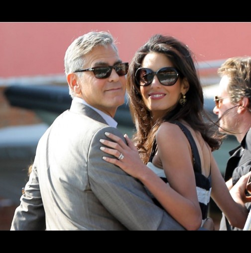 Папараци заснеха близнаците на Амал и Джордж Клуни! Семейство Клуни притеснени, ето защо напуснаха дома си (Снимки)