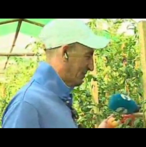 Йордан Лечков стана градинар-Ето какво отглежда в градината си
