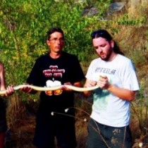 Хванаха най-дългата змия у нас за всички времена в Бургас. Ето как изглежда (снимки)