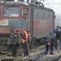 Бързият влак от Пловдив дерайлира