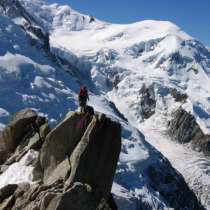 Млад алпинист откри скъпоценни камъни в ледник