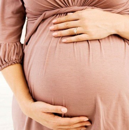 40-годишна жена има цели 13 бебета в корема си