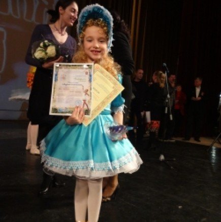 Българка е най-малката участничка на фестивал в Украйна