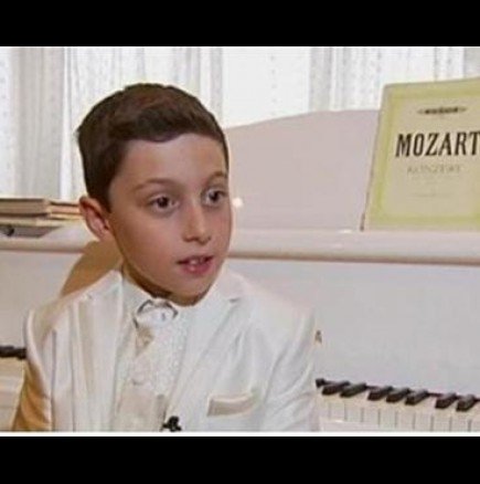  9-годишно момче-гений е най-младият студент в света!