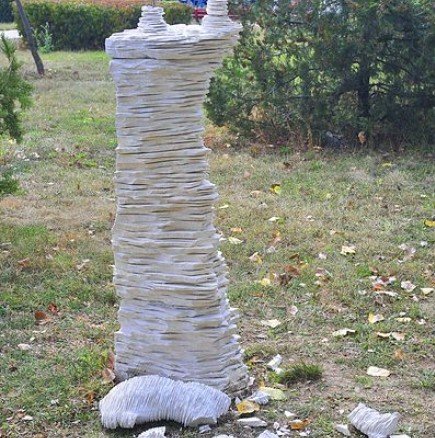 Вандали унищожиха скулптура в Разград