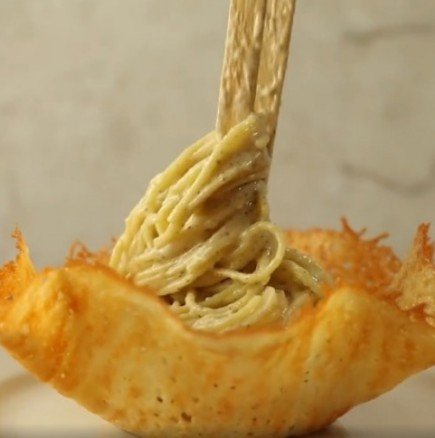 Невероятен начин за приготвяне на спагети - истинска кулинарна революция! Непременно опитайте (ВИДЕО)!