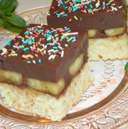 Не се лишавайте от сладичко по време на пости: Постна бисквитена торта с шоколадов пудинг