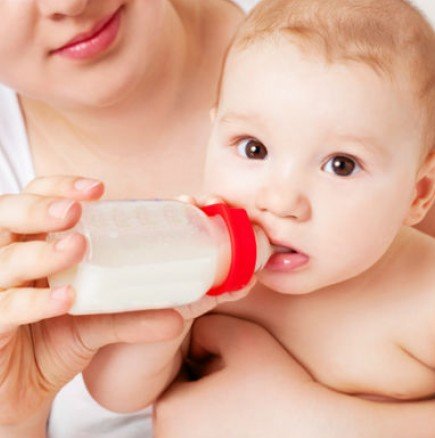Майчиното мляко, което се продава по интернет, често е заразено с бактерии