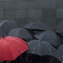 Предупреждение за силни валежи и гръмотевици в шест области за утре