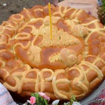 Днес е голям празник-Прави се Богородичен хляб! Празнува се от жените, за да са живи и здрави, да раждат леко и да им помага Богородица 