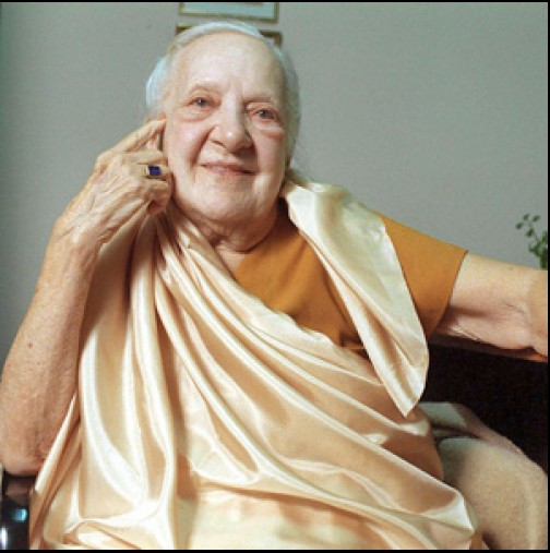 Индра Деви, жената доживяла 103 години разкрива на какво се дължи дълголетието й и доброто здраве