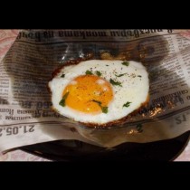 Ето как да си направите яйце на вестник както едно време бабите ни ги правеха