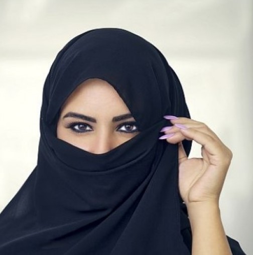 Ето какво Не могат да правят саудитските жени все още! Вие какво мислите? Ще можете ли да живеете така?