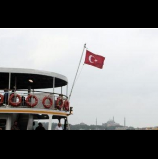 Турция ядоса Гърция: Ето защо спират фериботите към гръцките острови