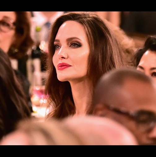 Анджелина Джоли отново много слаба-Снимки