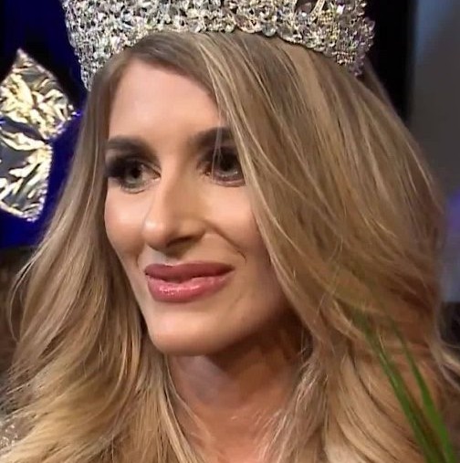 Вижте в какъв лукс живее новата Мис България Тамара като истинска принцеса(снимки)