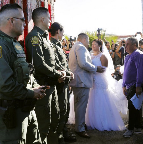 Любов без граници: Една напълно необичайна сватба, която просълзи целия свят (Снимки)
