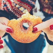 Детоксикация от захарта: Какво ще се случи с тялото ви, ако спрете да приемате сладко