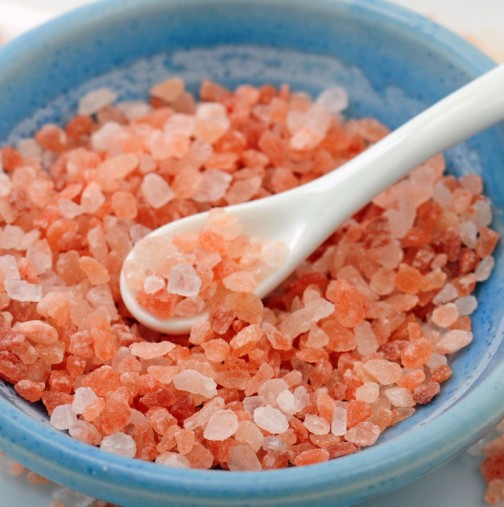 Защо всички твърдят, че розовата хималайска сол е толкова полезна