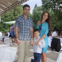 Жената на Боян Петров отива със сина им Явор на Шиша Пангма:  Никога не се сбогуваме ...