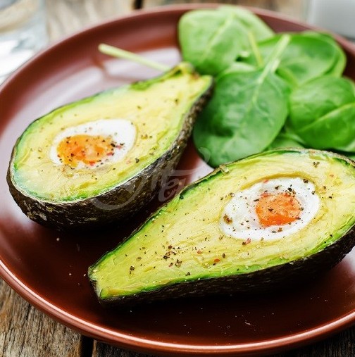 10 препоръки от Лекари за превенция и лечение - Спанак, яйце и авокадо