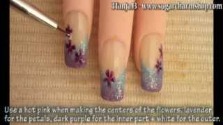 Как се прави маникюр с блестящи връхчета и лилави цветчета