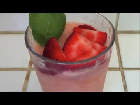 Как се прави ягодова лимонада