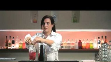 Как да си направим коктейл Космополитън