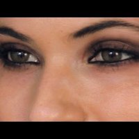 Как да си гримираме очите като Selena Gomez