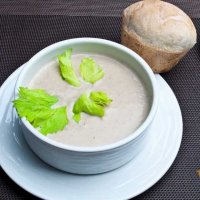 Вкусна крем супа с кестени и манатарки рецепта