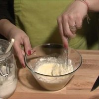 Рецепта за пилешки кюфтенца с панирана тиквичка