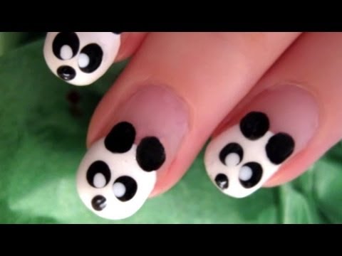 Сладка и лесна панда на ноктите