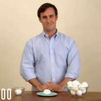 Белене на яйце за 10 секунди-видео!