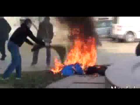 Вижте самозапалилата се фотографка и шокиращо видео!