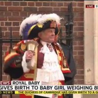 Празненства в Лондон по повод раждането на малката принцеса