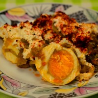 Яйца с праз и червен пипер