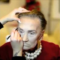 Невероятен грим на 80 годишна жена